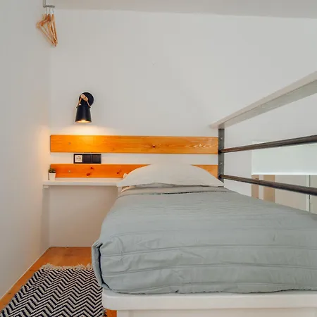 Marias Place Hostel *