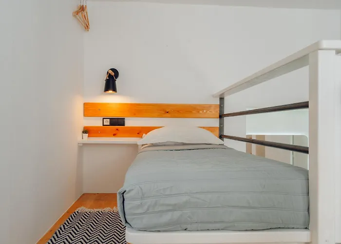 Marias Place Hostel *